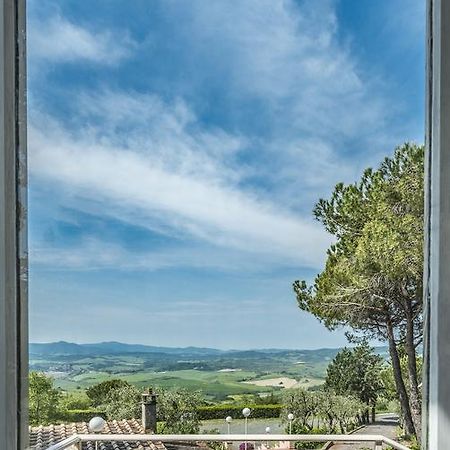 Hotel Il Cavallino Blu Volterra Bagian luar foto