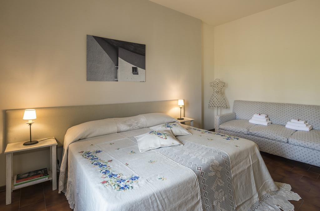 Hotel Il Cavallino Blu Volterra Bagian luar foto