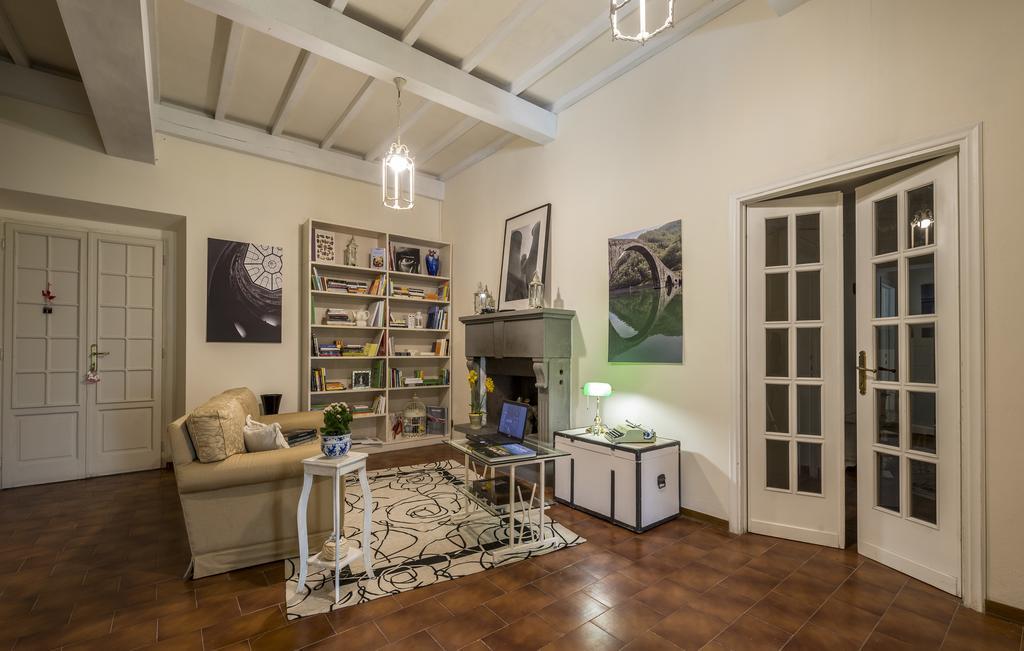 Hotel Il Cavallino Blu Volterra Bagian luar foto