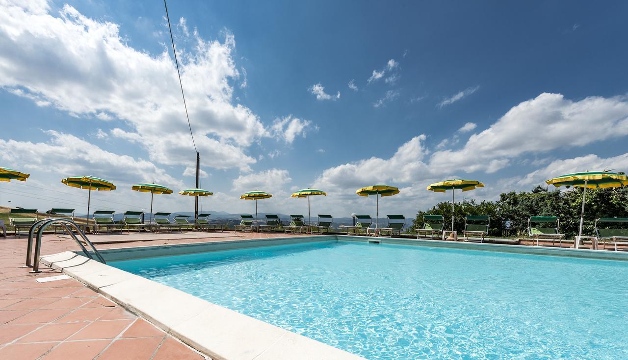 Hotel Il Cavallino Blu Volterra Bagian luar foto